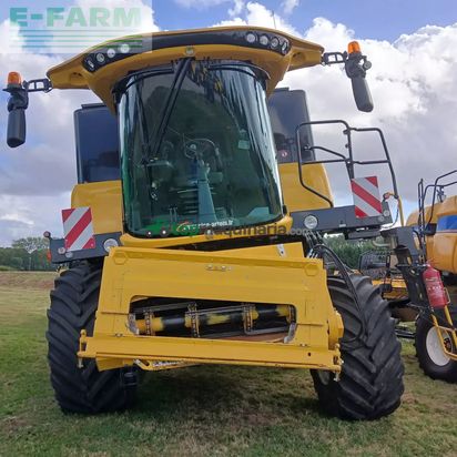 Cosechadora de Cereal - New Holland - cx 6.90