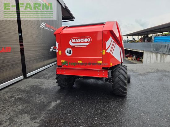 Empacadora gigant - Maschio - mondiale 110 htc