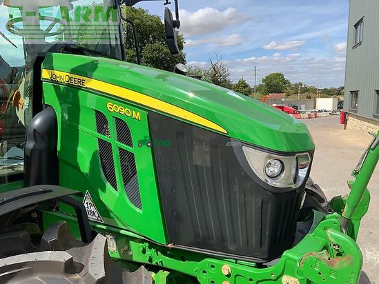 Tractor agrícola - John Deere - 6090m tractor (st26117)