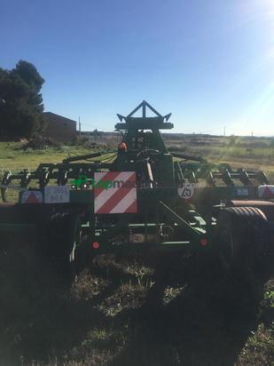 Rodillo cultivador de 6 mts de ancho de labor.