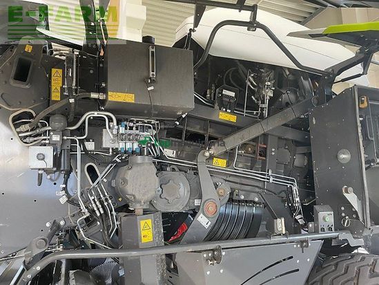 Empacadora gigant - Claas - quadrant 5200 fc