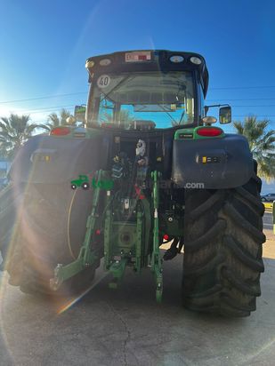 Tractor agrícola - John Deere  6210R