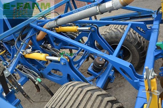 Sembradora - Treffler - tg 300.1 + lemken säschiene