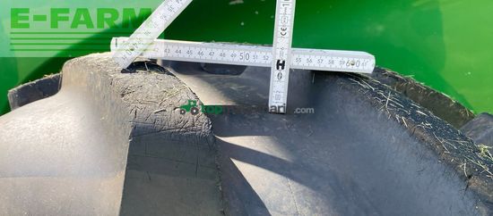 Cosechadora de Cereal - John Deere - 7700