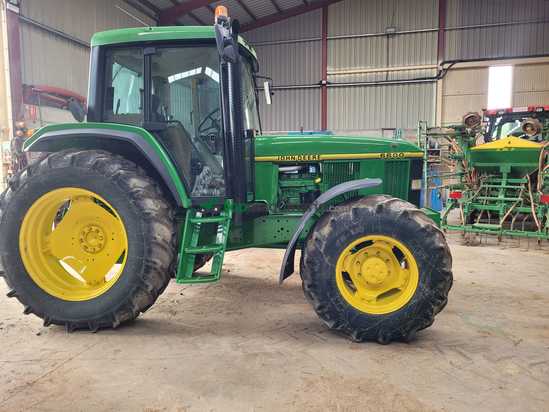 Tractor agrícola - John Deere - 6600