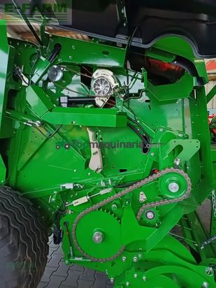 Empacadora gigant - John Deere - f441m