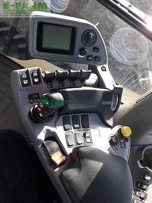 Tractor agrícola - Challenger - mt755a