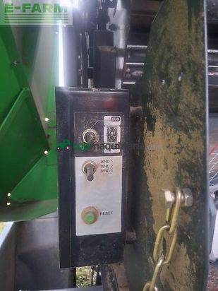 Empacadora gigant - Deutz-Fahr - mp 122 rundballenpresse
