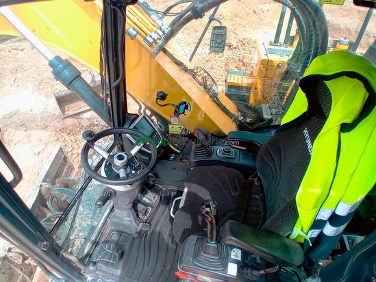 Excavadora HYUNDAI HW180