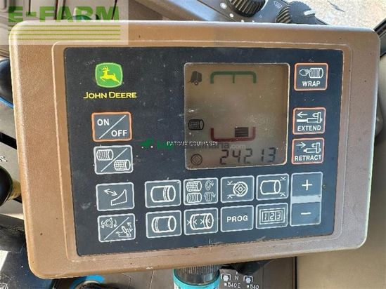 Empacadora gigant - John Deere - 864