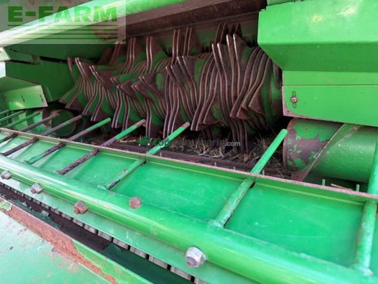 Empacadora gigant - John Deere - 744 premium