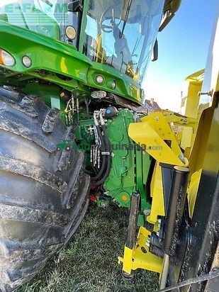 Cosechadora de Cereal - John Deere - 8300