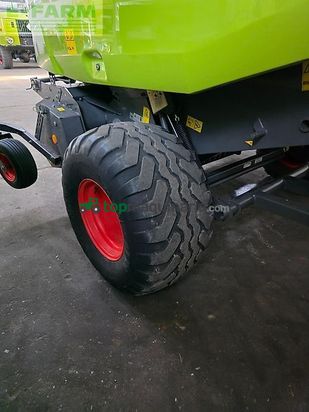 Empacadora gigant - Claas - variant 380 rc