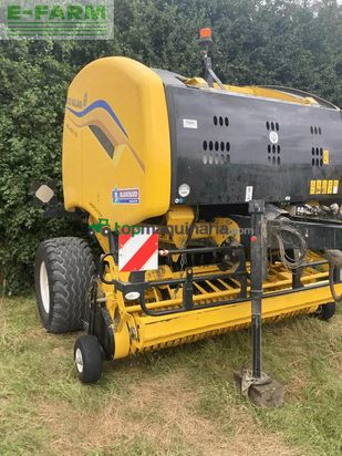 Empacadora gigant - New Holland - roll belt 150