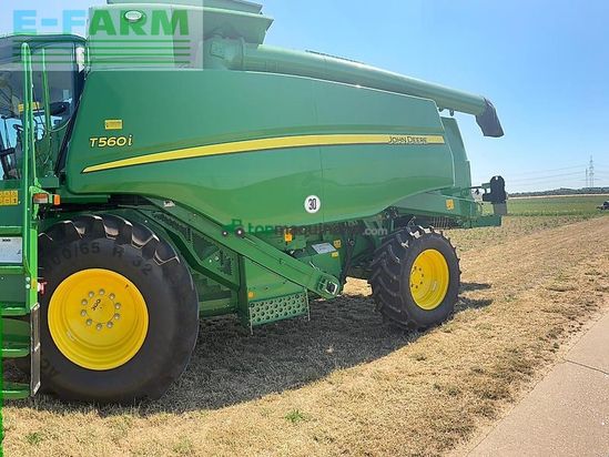 Cosechadora de Cereal - John Deere - t560