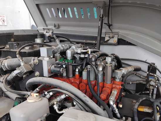 Miniexcavadora TAKEUCHI TB290