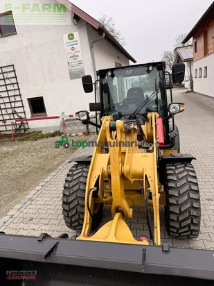 Minicargadora - Caterpillar - 906