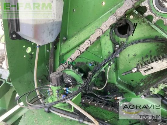 Empacadora gigant - John Deere - f441r