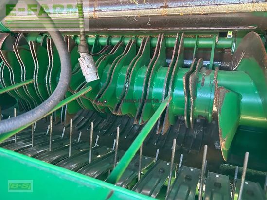 Empacadora gigant - John Deere - 990