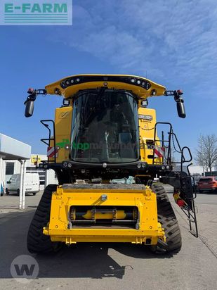 Cosechadora de Cereal - New Holland - cr 8.90