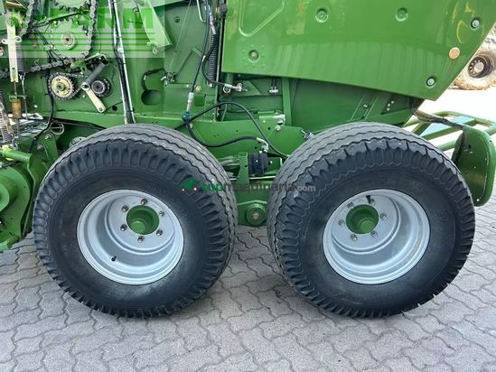Empacadora gigant - Krone - comprima v 180 xc