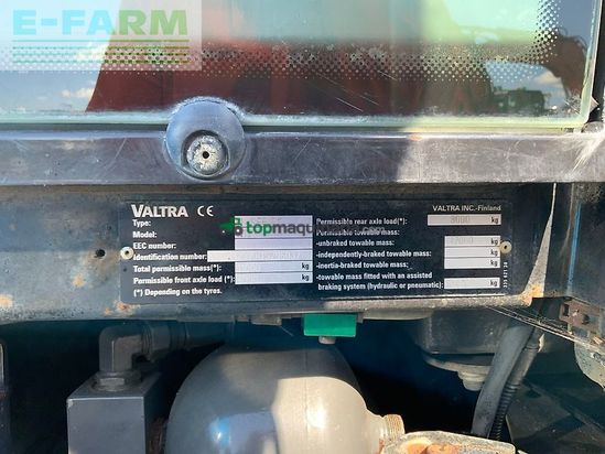 Tractor agrícola - Valtra - n123 versu forestry tractor (st27268)