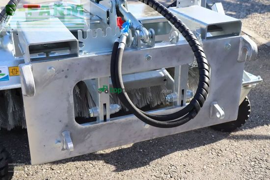 Riego -  - fliegl agrocenter kehrmaschine 1550