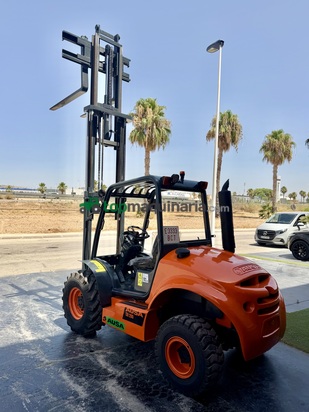 Carretilla Ausa CH 200 4X4 