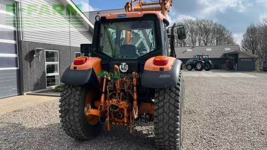 Tractor agrícola - John Deere - 6430 med frontlæsser og vejdæk