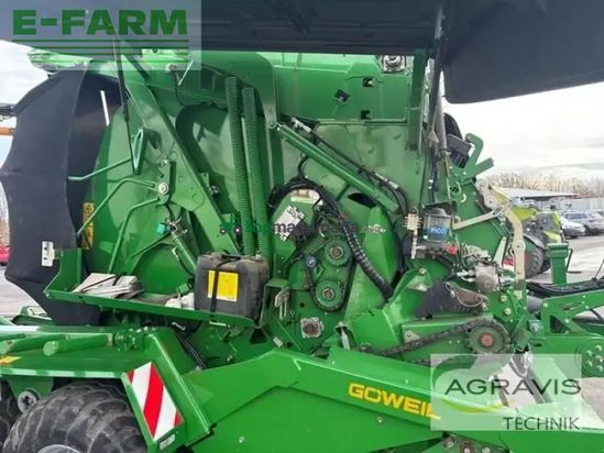 Empacadora gigant - John Deere - 990