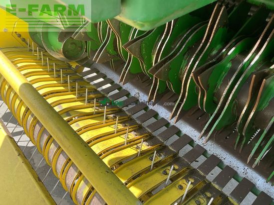 Empacadora gigant - John Deere - 592c