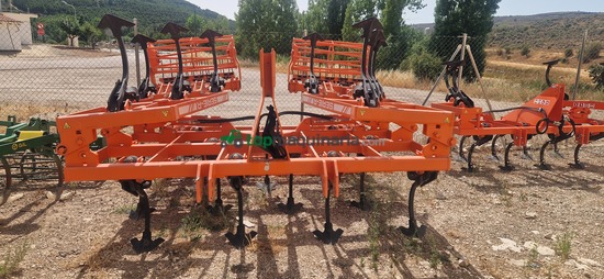 Cultivador - Noli - Serie R 19 brazos 3 filas