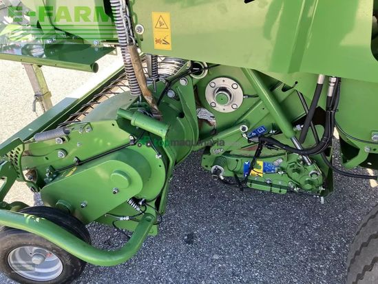 Empacadora gigant - Krone - comprima v 150 xc plus