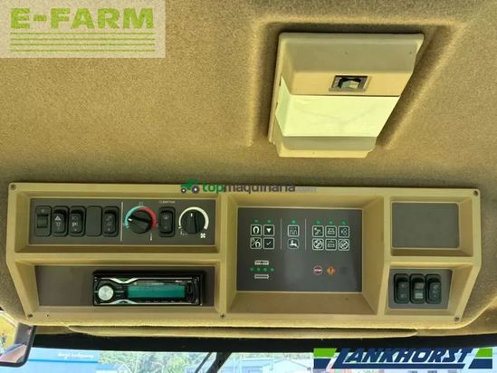 Cosechadora de Cereal - John Deere - 7400