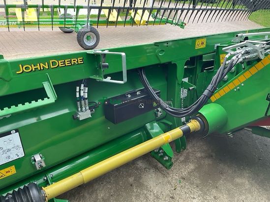 Cosechadora de Cereal - John Deere - t550 hm
