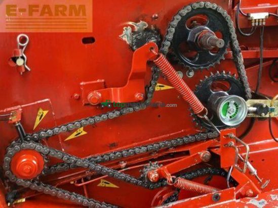 Empacadora gigant - New Holland - 548 cropcutter