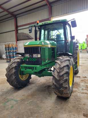 Tractor agrícola - John Deere - 6600