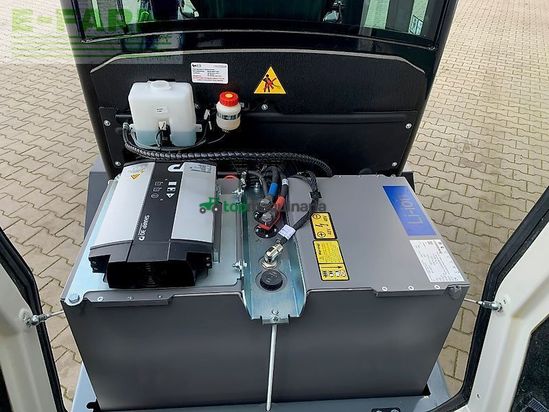 Minicargadora - Giant - g2700 elektro