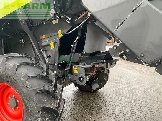 Cosechadora de Cereal - Claas - trion 530