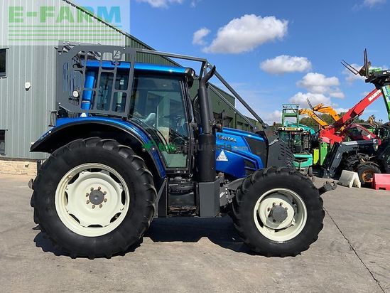 Tractor agrícola - Valtra - n123 versu forestry tractor (st27268)