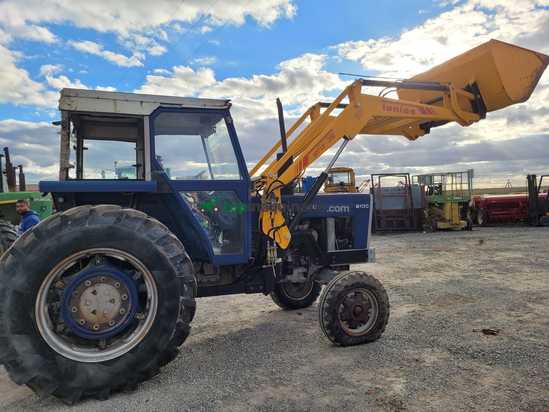 Tractor agrícola - Ebro 6100 con pala Tenias B3 serie 200