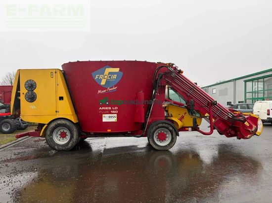 Remolqu esparcidor - AGM - mélangeuse automotrice aries ld plus 160 agm