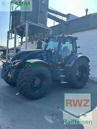 Tractor agrícola - Valtra - t215d