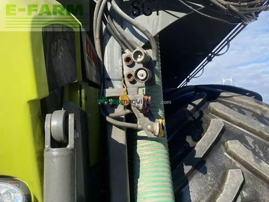 Esparcidor - Claas - xerion 3800 trac vc mit gülleaufbau sgt TRAC VC