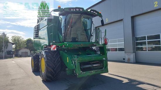 Cosechadora de Cereal - John Deere - t560