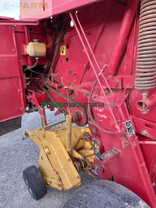Empacadora gigant - New Holland - 650