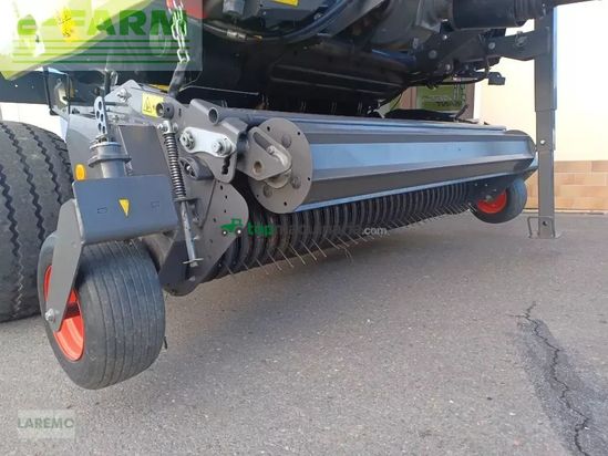 Empacadora gigant - Claas - variant 465 rc