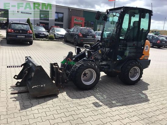 Minicargadora - Giant - g1500 x-tra