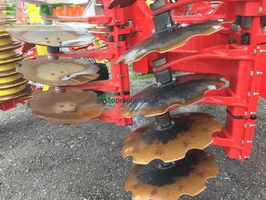 Cultivador - Pöttinger - terradisc 6001t