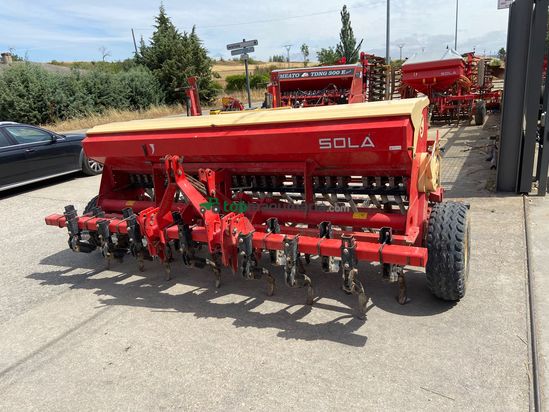 Sembradora en línea convencional - Sola Tricombi-194